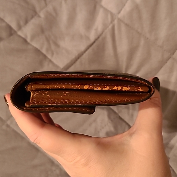 Louis Vuitton Monogram Brown Sarah Wallet - Picture 3 of 16